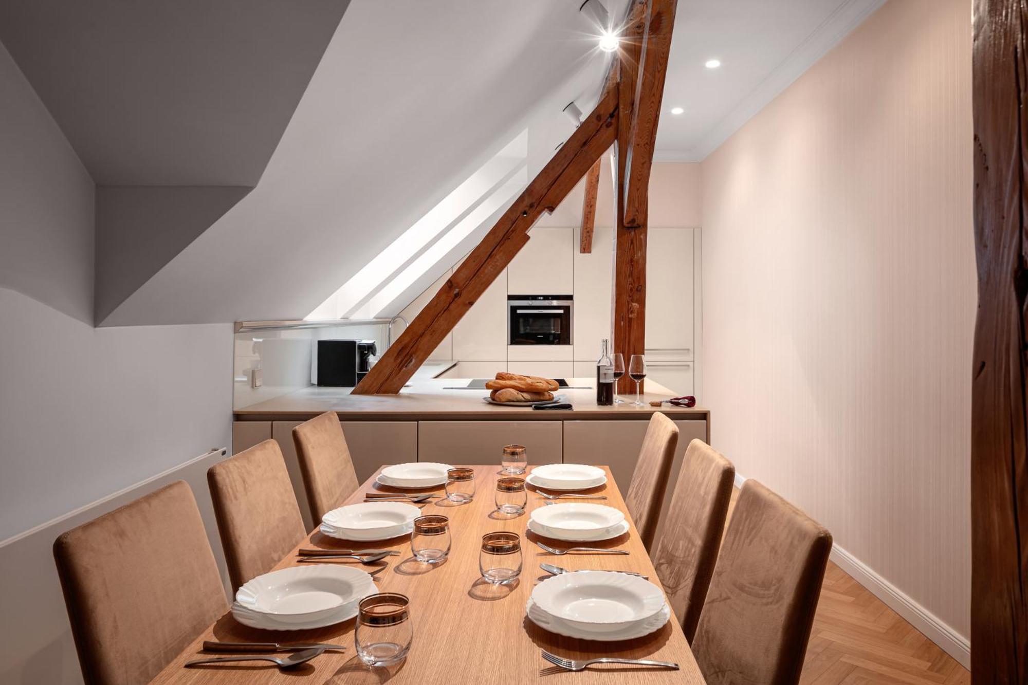 R16 Residences 5* Прага